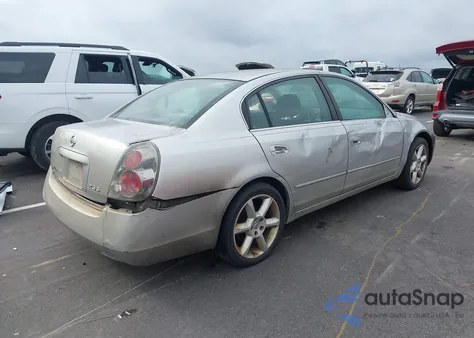 2005 Nissan Altima 2.5 S из США, поврежденный, VIN 1N4AL11DX5C150129